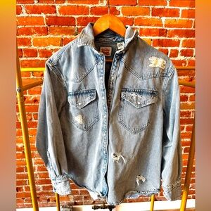 Levi’s Distressed Light Blue Denim Jacket Unisex